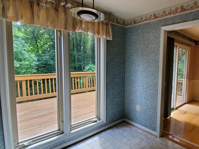 9691 Mason Bluff Ct — Photo 8