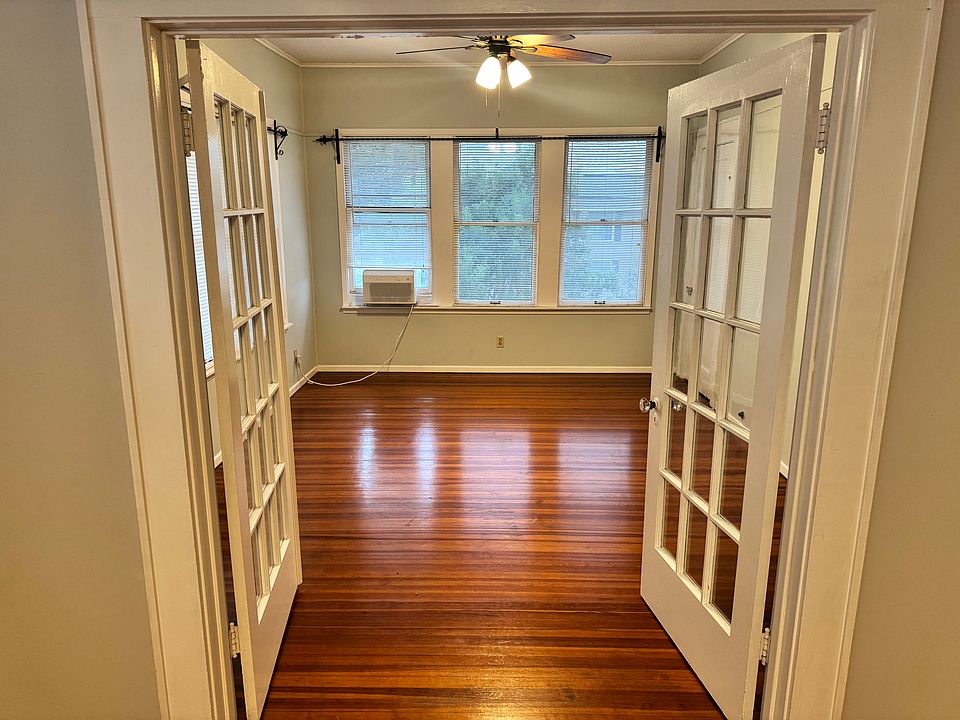 1st image of 711 W French Pl APT 3