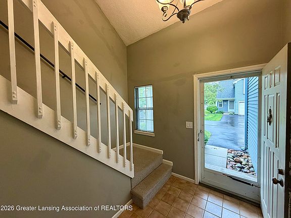 4th image of 1775 Whitegate Ln