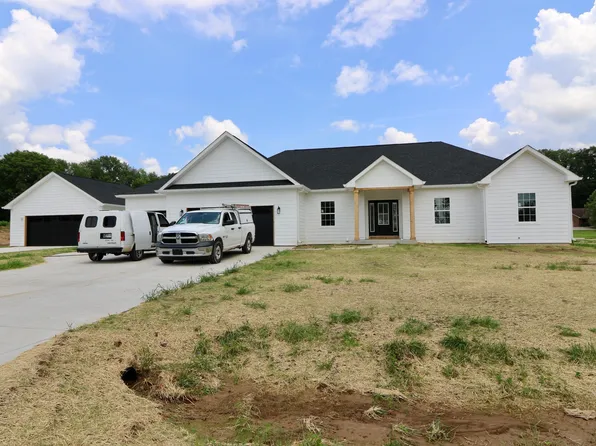 1132 Redwood Dr, Crawfordsville, IN 47933