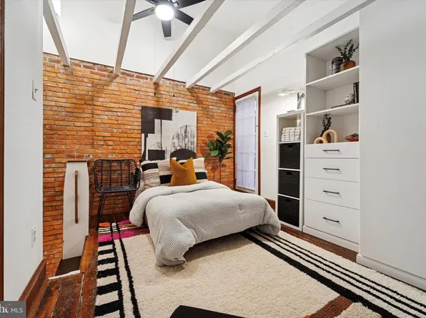 536 Montrose St #A, Philadelphia, PA 19147