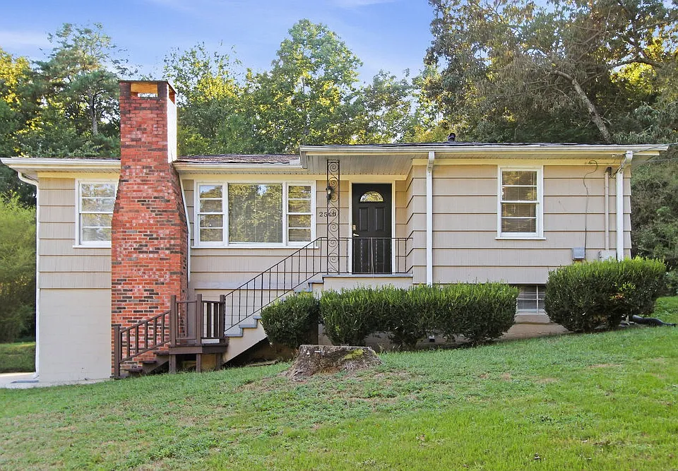 2568 Forestdale Blvd