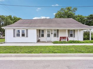226 E Sargent St, Litchfield, IL 62056