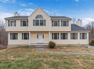 160 Simpson Rd, Carmel, NY 10512