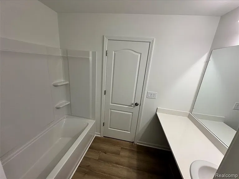 4881 Marquette Dr — Photo 23
