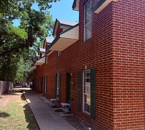 2nd image of 1708 S 9th St Unit A-b