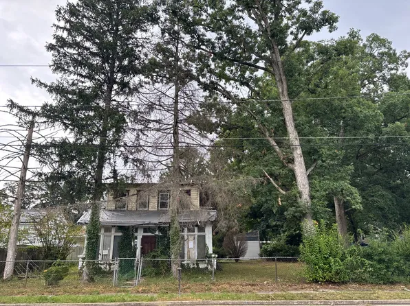 520 Oak Ave, Deptford, NJ 08096