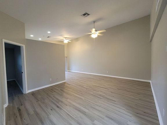 5th image of 545 SE 6th Ter