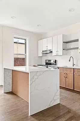 Rented by Pear NYC LLC | media 15