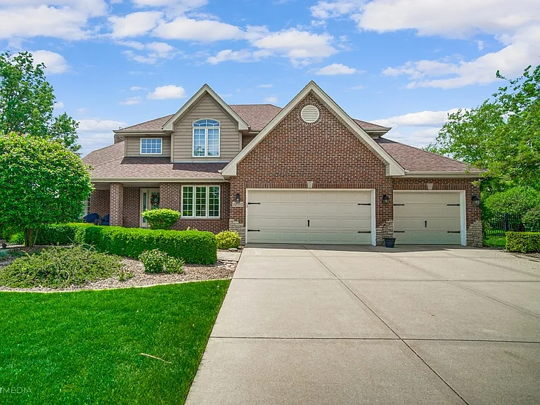 22512 Merritton Rd — Photo 1