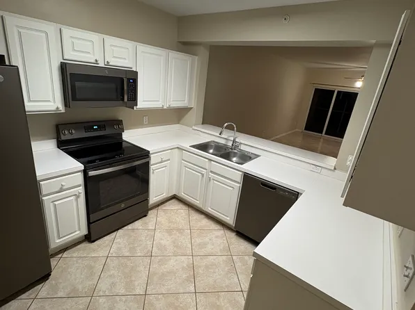 10010 Maddox Ln APT 216, Bonita Springs, FL 34135