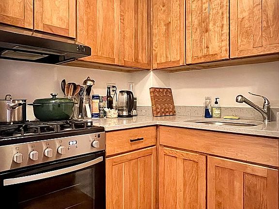 5th image of 101 Lafayette Ave APT 12L