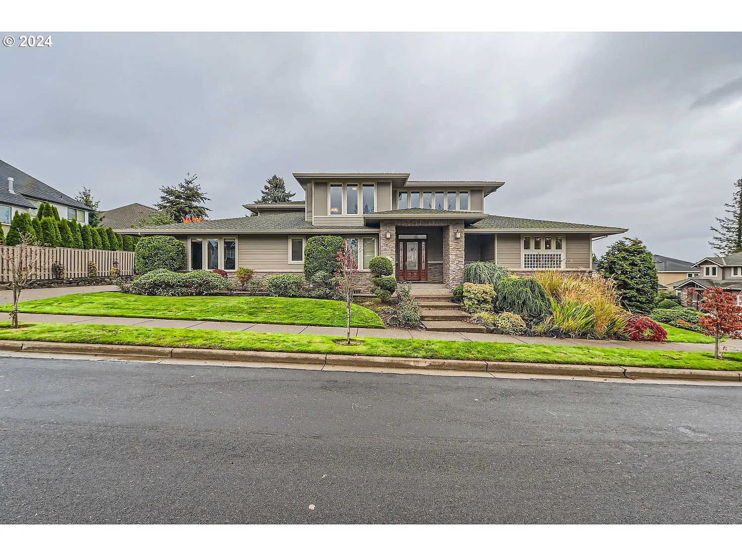 11050 SE Oneonta Dr photo 1