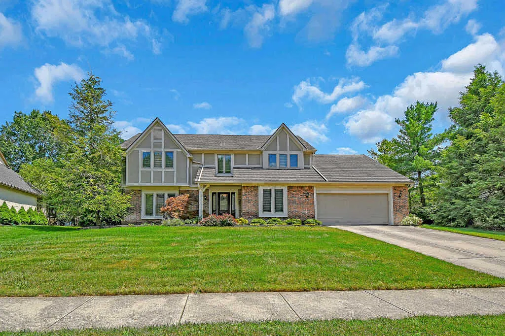272 Hopewell Dr photo 1