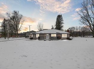 23650 Elwell Rd, Belleville, MI 48111