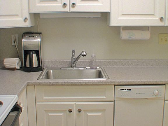 Cabinets & Dishwasher