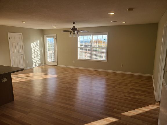 5th image of 106 W B Yeats Dr