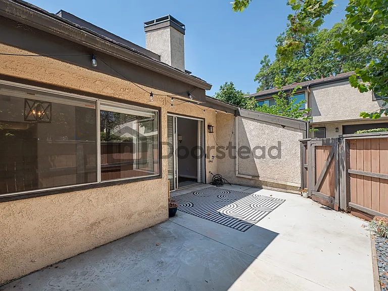 288 S Marengo Ave — Photo 24