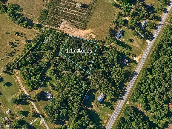 5th image of 1002 Hodges Rd