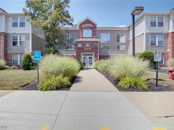 23004 Chandlers Ln #4-229, Olmsted Falls, OH 44138