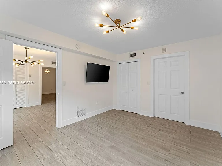 2415 NW 16th Street Rd #306 — Photo 9