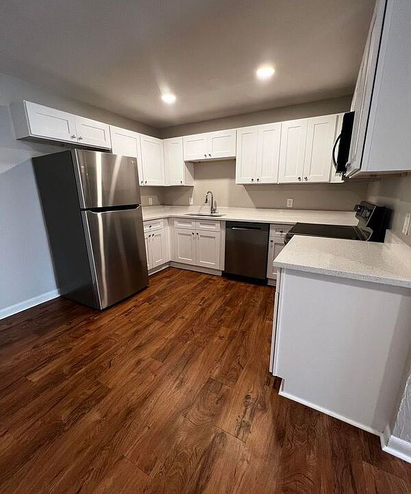 1st image of 2124 NW 55th Blvd Unit A2