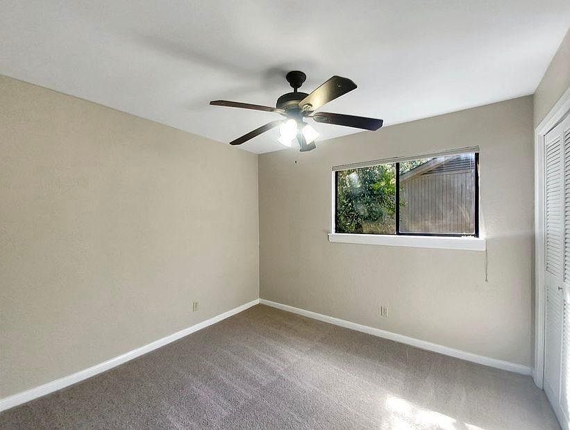 2nd image of 11503 Oak View Dr #1