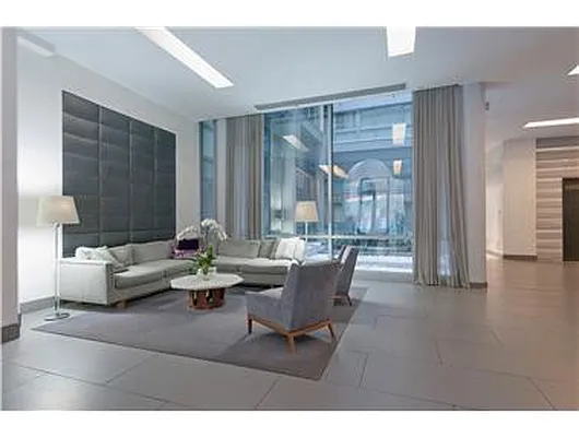 Sold by Douglas Elliman | media 24