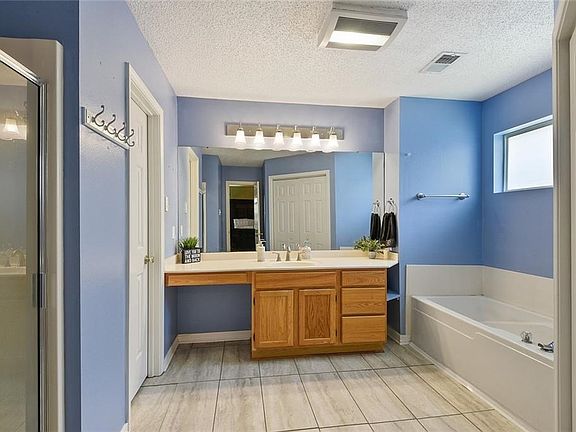 5th image of 70512 3rd St