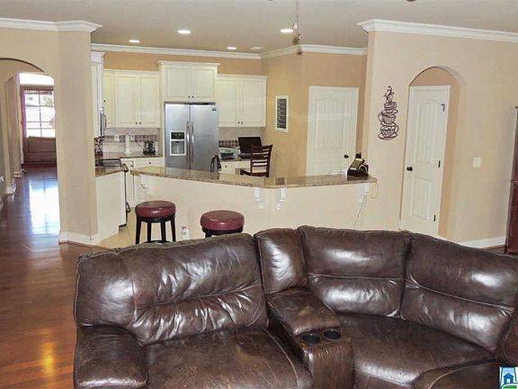 4th image of 148 Willow View Ln