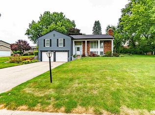 1319 W Devereux Dr, Peoria, IL