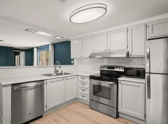 4th image of 2715 S HORTON Drive