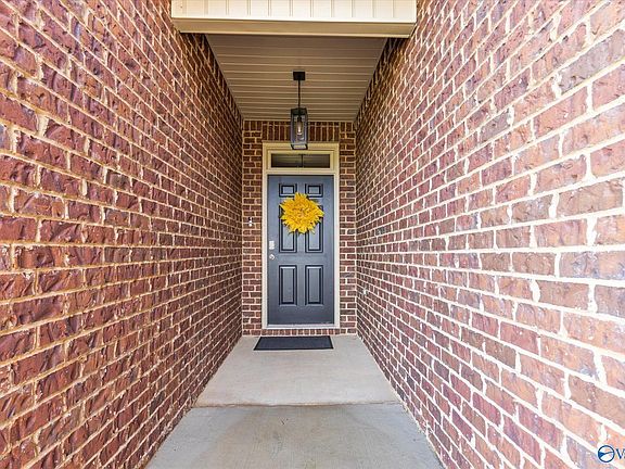 4th image of 283 Northlake Dr
