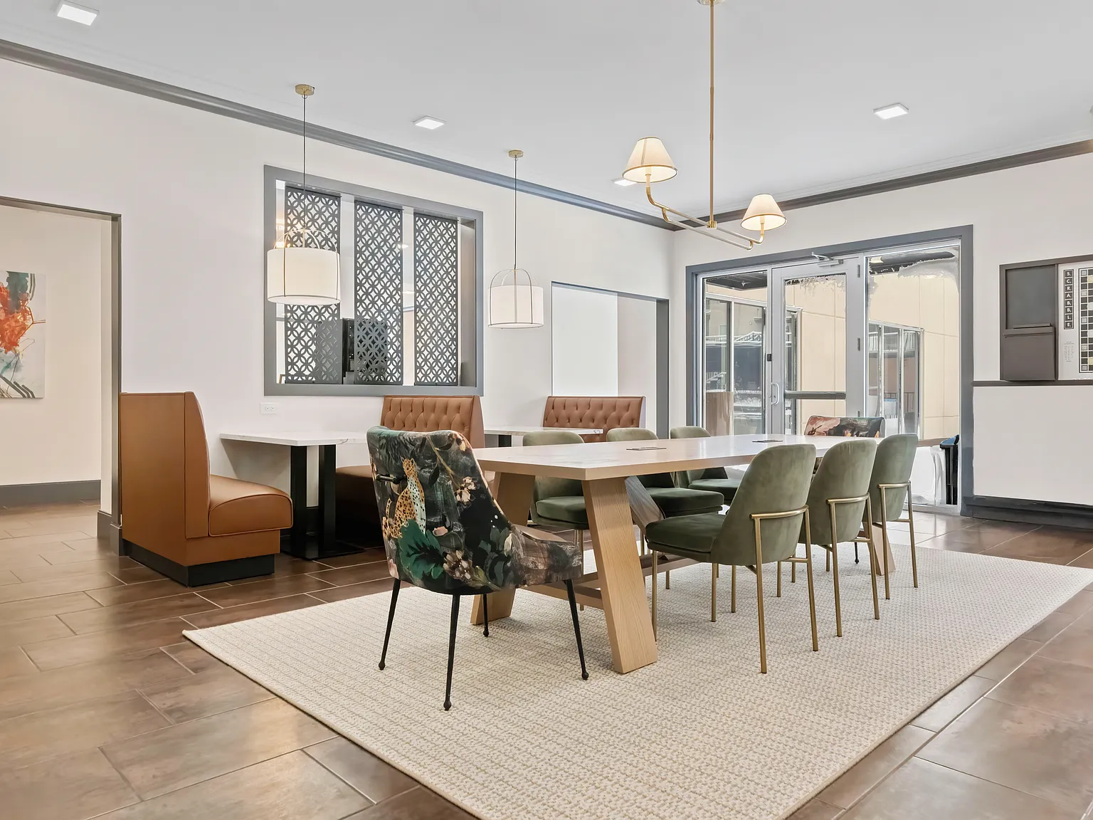 Aster Apartments — Photo 3