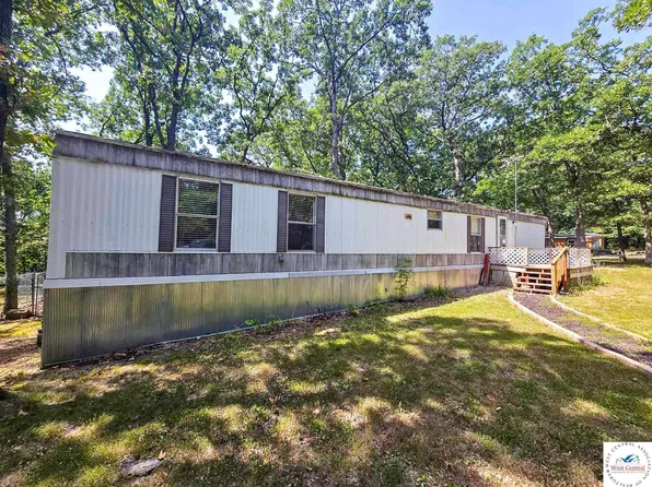 28318 Driftwood Dr, Lincoln, MO 65338