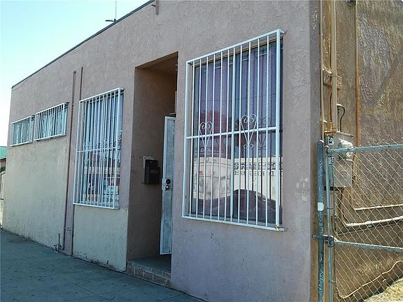 3rd image of 1017 N Wilmington Blvd
