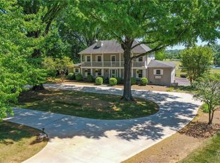 216 Juniper Cir, Bermuda Run, NC 27006