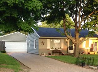 7211 N Pine St, Davenport, IA