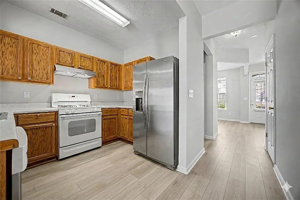 2 bed, 2.5 bath, 1398 sqft, $1,850 — Photo 2