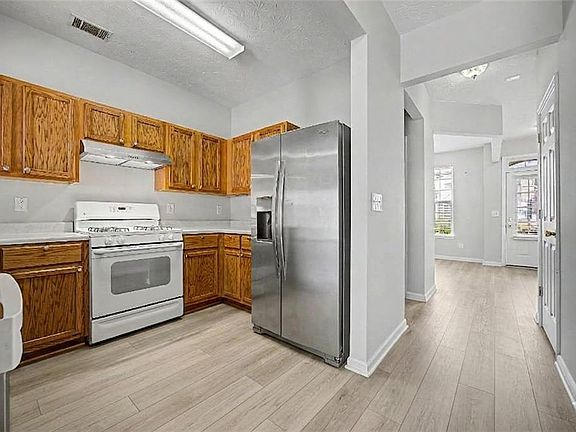 2nd image of 1212 Penhurst Way