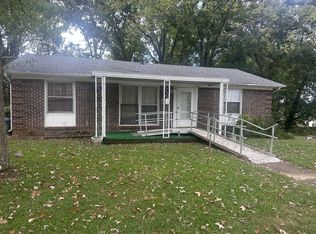 323 Randall St, Lawrenceburg, TN 38464