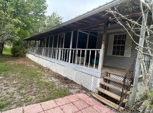 121 White Pine Ln, Georgetown, FL 32139