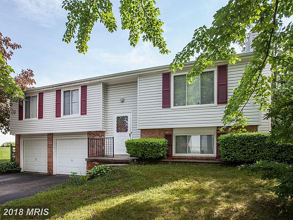 2nd image of 19041 Warrior Brook Dr
