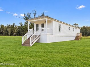 7336 Mahoney Dr, Pass Christian, MS 39571