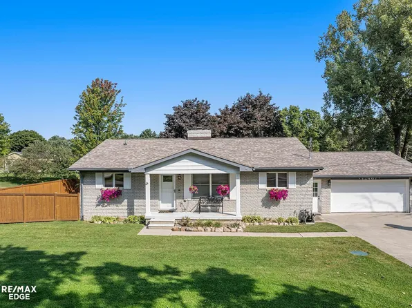 12467 E Carpenter Rd, Davison, MI 48423