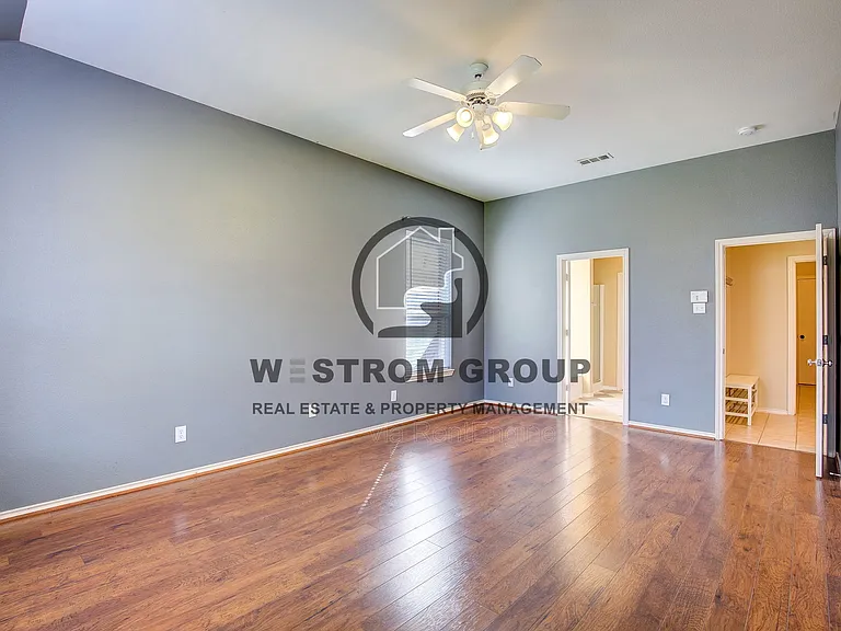 4537 Chris Dr — Photo 38