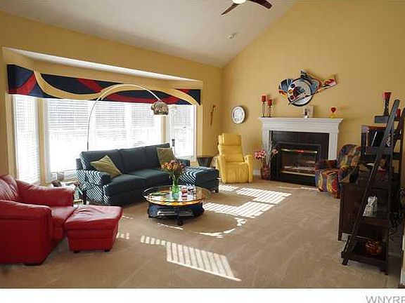 5th image of 4680 Brentwood Dr
