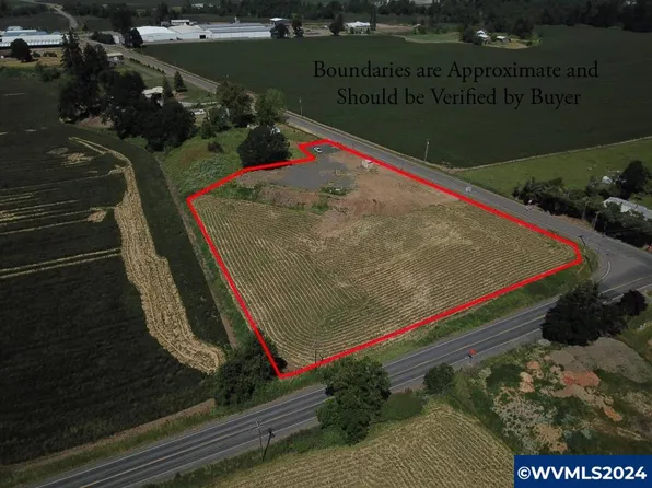 11484 Hazelgreen Rd NE, Silverton, OR 97381