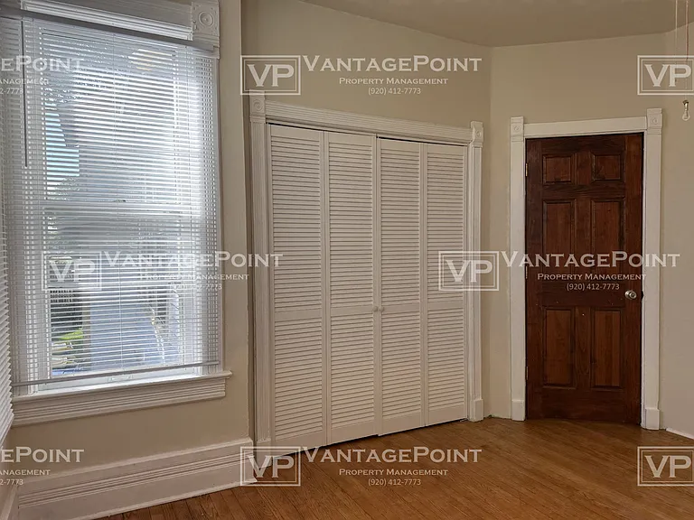 220 S Maple Ave — Photo 10