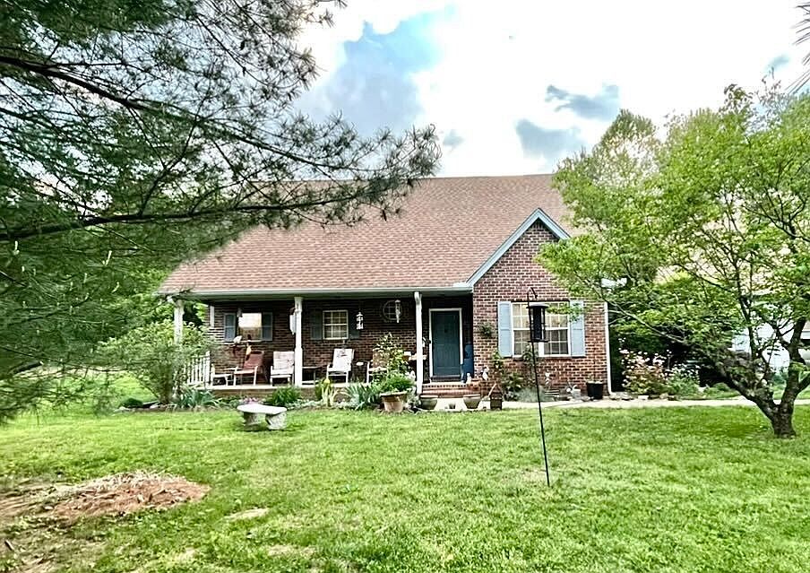 1st image of 2717 Village Dr